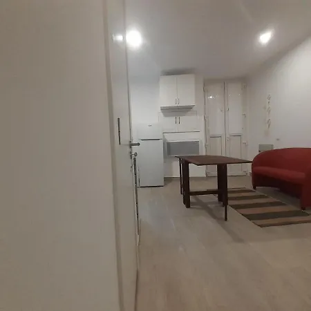 Ground Floor Arroios Flat * Lisbon