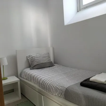 Apartment Ground Floor Arroios Flat *